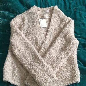NWT BAREFOOT DREAMS sweater 🐑🦙🐏 SUPER SOFT